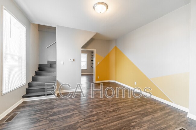 Foto del edificio - 1011 E Legrande Ave