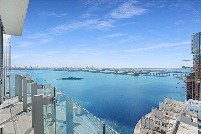 Foto del edificio - 700 NE 26th Terrace