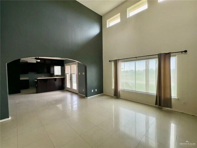 Building Photo - 4218 Vida Grande