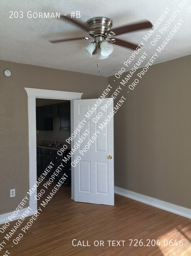 Foto del edificio - 203 Gorman-#B