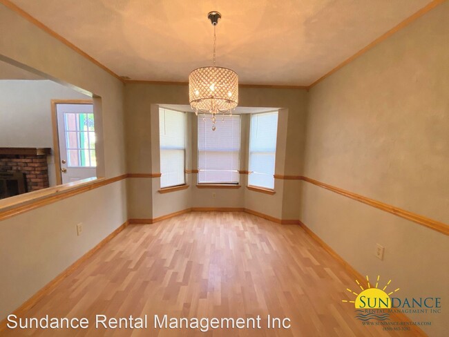 Building Photo - 3 br, 2 bath House - 220 Brittany Lane
