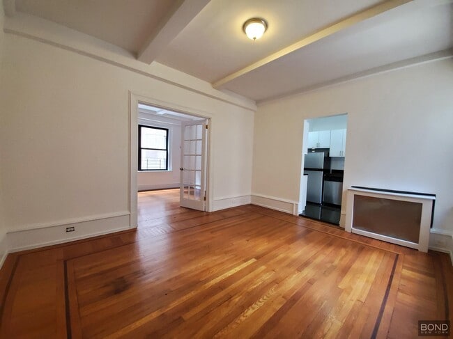 Foto del edificio - 140 W 55th St