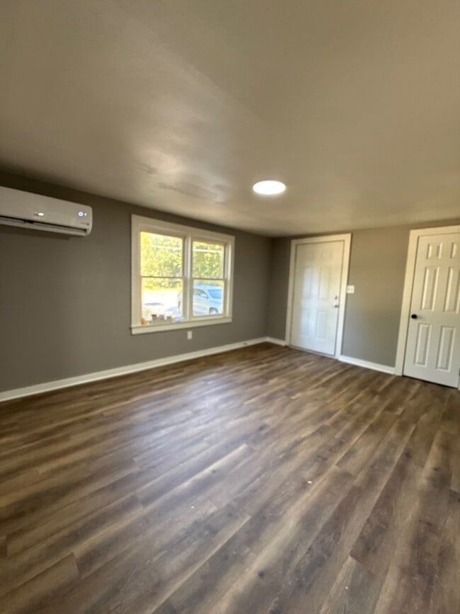 Building Photo - 71 Adkins Cir