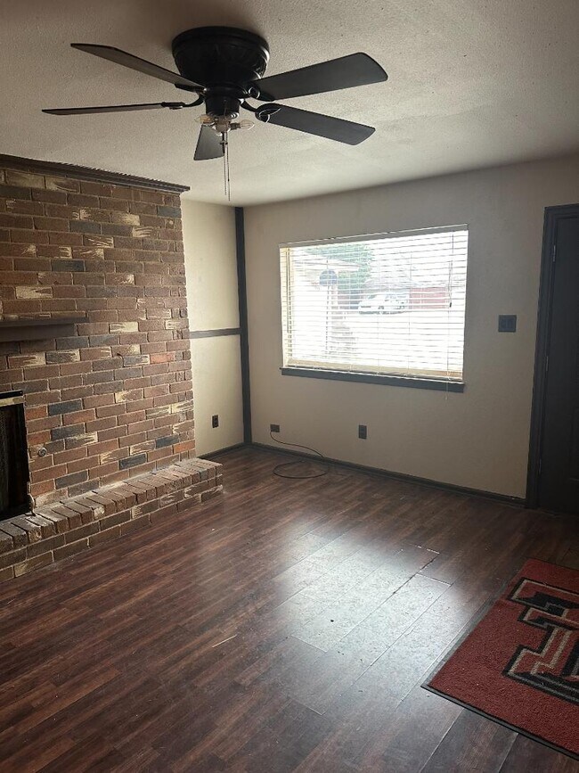 Foto del edificio - 616 N Elkhart Ave