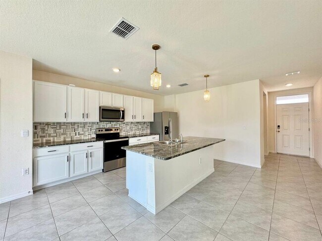 Building Photo - 5495 Hollingworth Trl