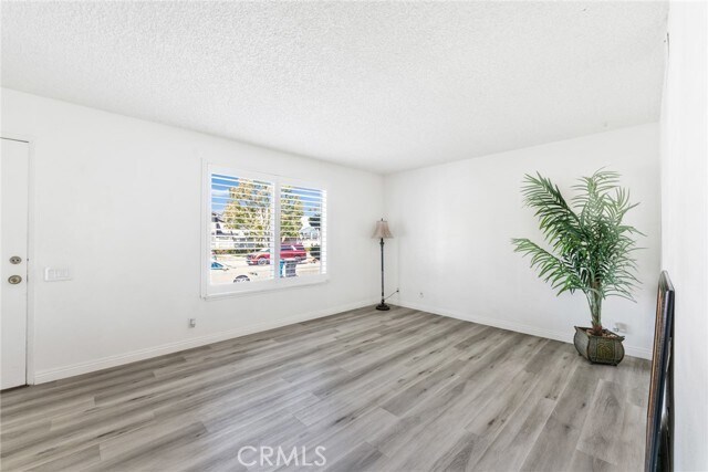 Foto del edificio - 802 Silver Fir Rd