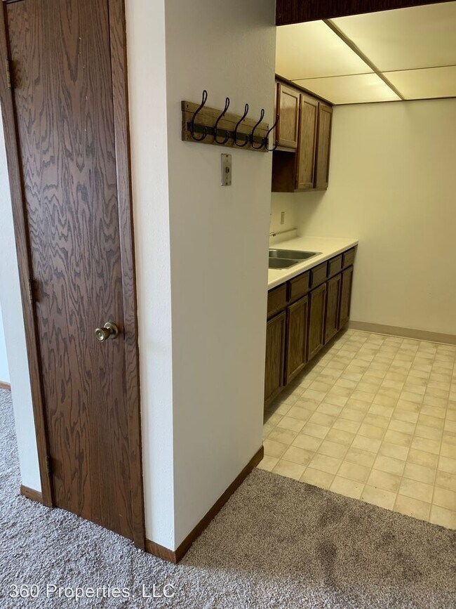 Building Photo - 1 br, 1 bath House - 1510 E GATEWAY CIRCLE