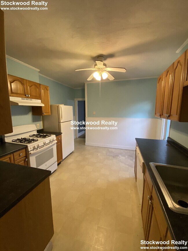 138 Elm St Unit 1, Quincy, MA 02169 Apartments in Quincy, MA