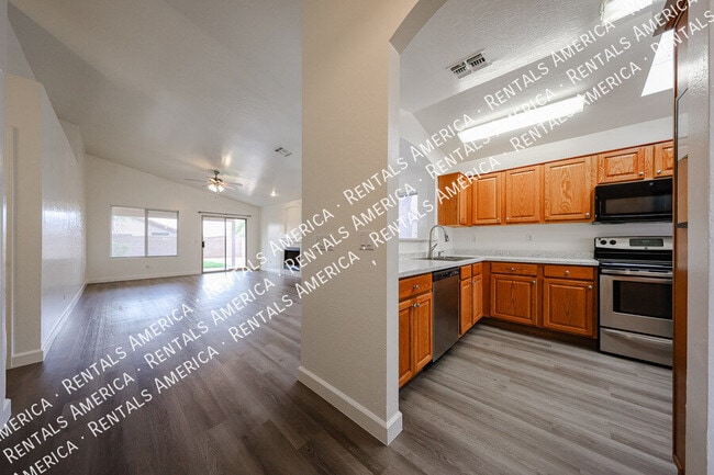 Foto del edificio - 10845 E Dragoon Ave