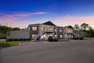 Building Photo - Hickory Grove