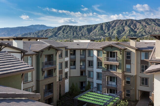 Building Photo - Avalon Glendora
