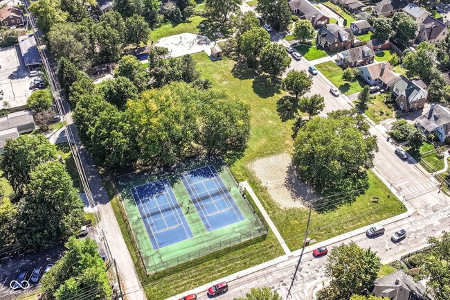 Foto del edificio - 6038 N College Ave