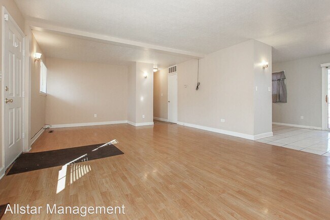 Building Photo - 3 br, 1.5 bath House - 24525 Randolph