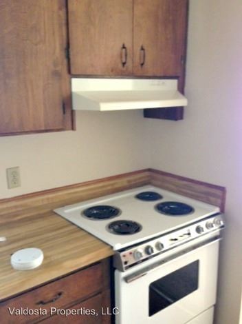 Building Photo - 2 br, 1 bath Apartment - 1615 Victory Street