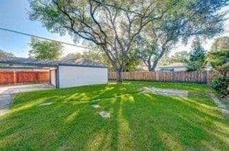 Building Photo - 12415 Nova Dr