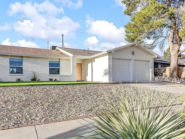 Building Photo - 7313 Cerro Negro Dr