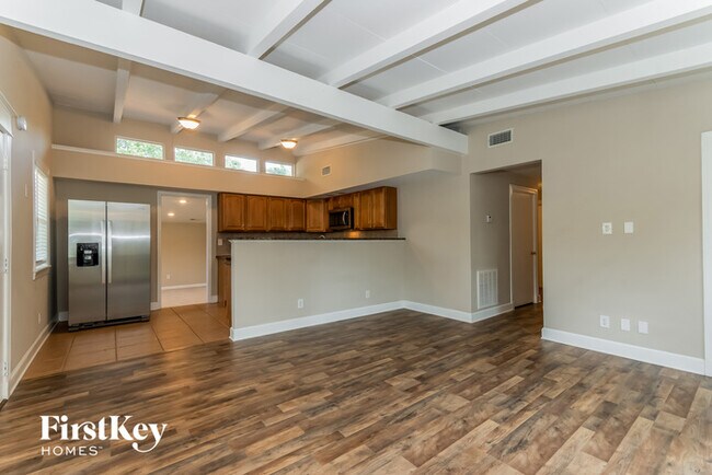 Building Photo - 1803 Layton Rd