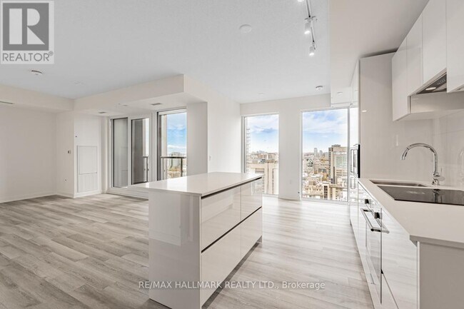 Photo du bâtiment - 238 Simcoe St