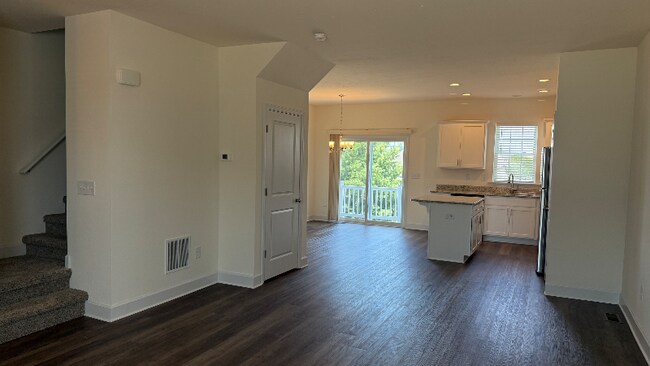 Foto del edificio - 3605 Fieldstone Dr