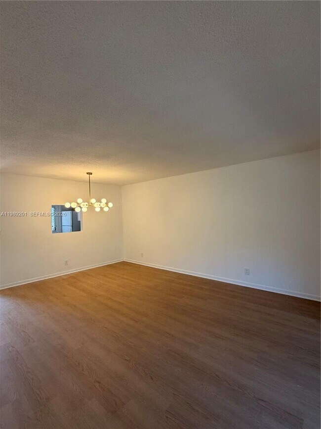 Foto del edificio - 218 NE 12th Ave