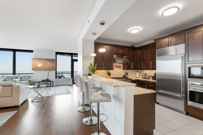 Foto del edificio - 600 N Lake Shore Dr