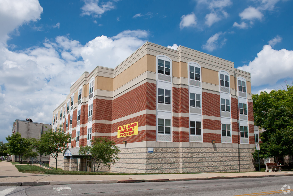 Primary Photo - Harlem Gardens Senior Living