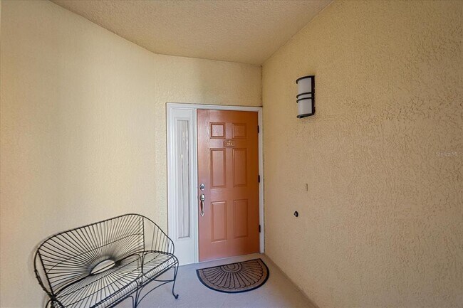 Foto del edificio - 6482 Water Crest Way