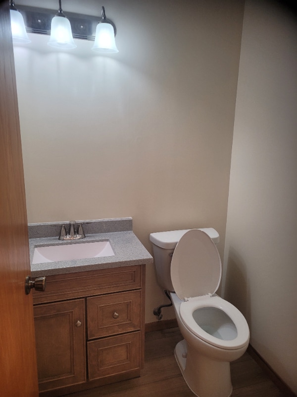 Building Photo - 9283 Troon Ct