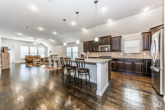 Building Photo - 1725 Bald Eagle Dr