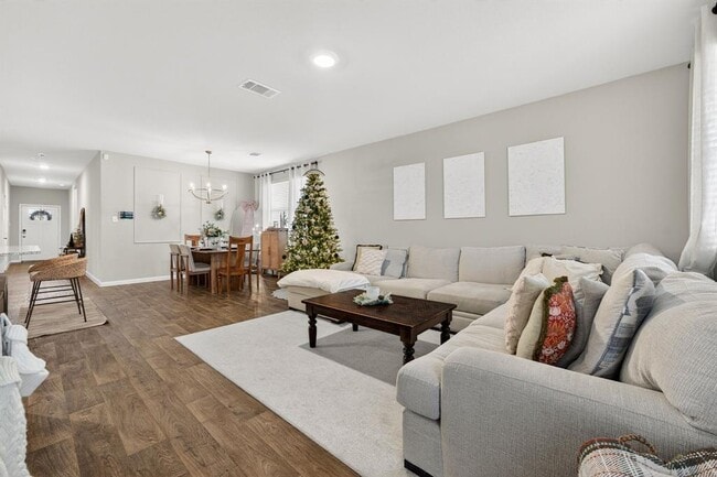 Building Photo - 301 Carolina Buckthorn Dr