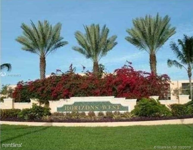 Building Photo - 2 br, 2 bath Condo - 8760 SW 133rd Ave Rd 122