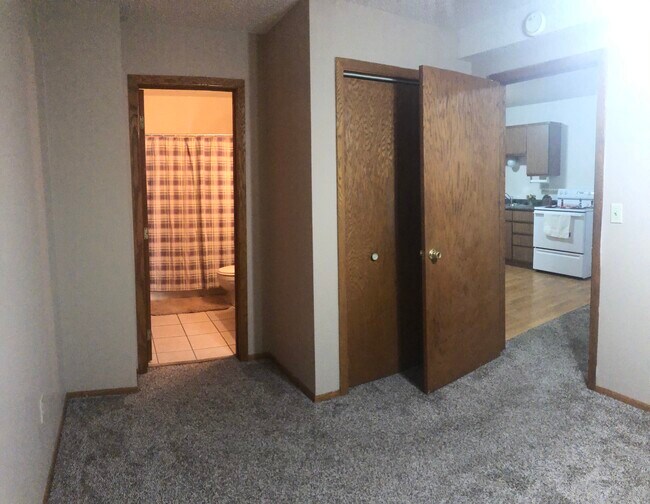 Dakota View Estates Apartments Fargo, ND