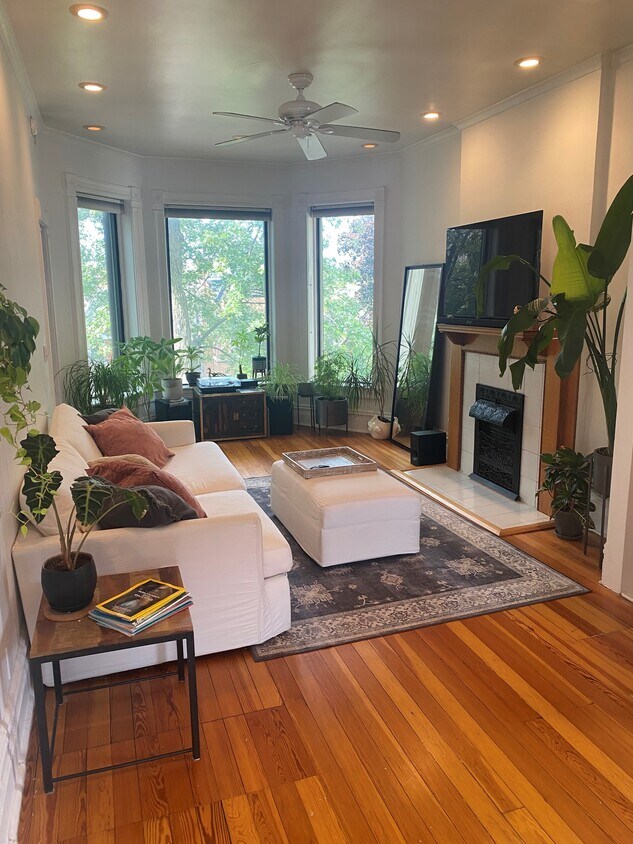 Foto principal - 2021 W Haddon Ave