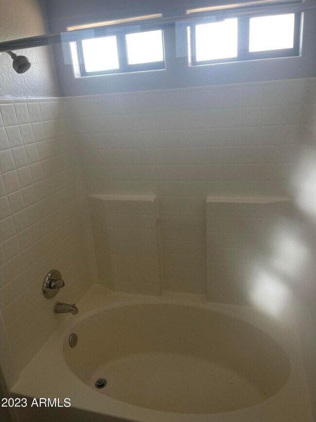 Foto del edificio - 21655 N 36th Ave