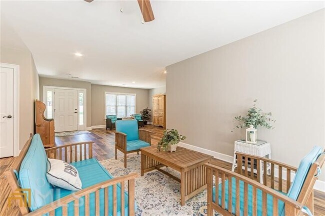 Building Photo - 4130 Creekwood Dr