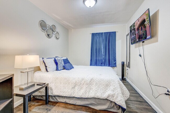 Foto del edificio - 1363 Pierce St