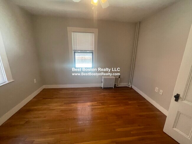 Building Photo - 48 John F. Kennedy St