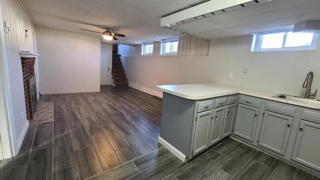 Building Photo - 131 Phenix Ave