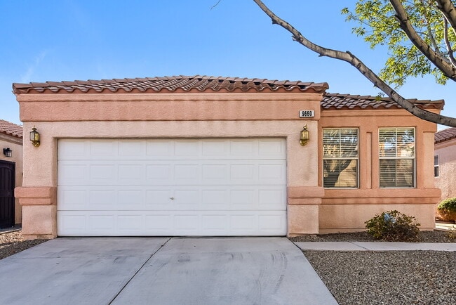 Building Photo - 9660 Flying Eagle Ln