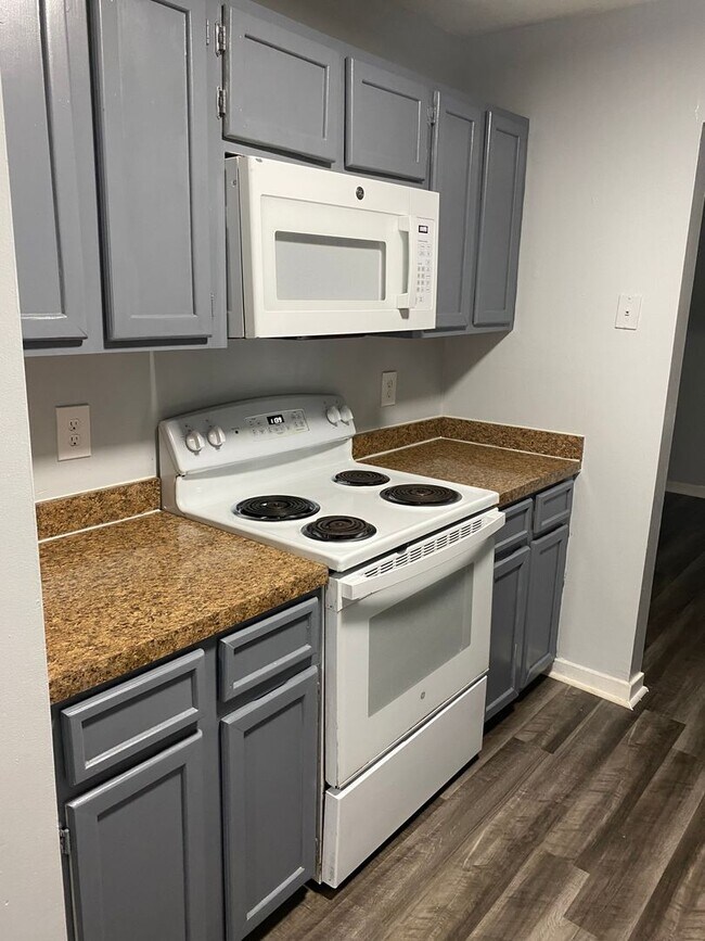 Foto del edificio - 2 Bed 2 bath condo