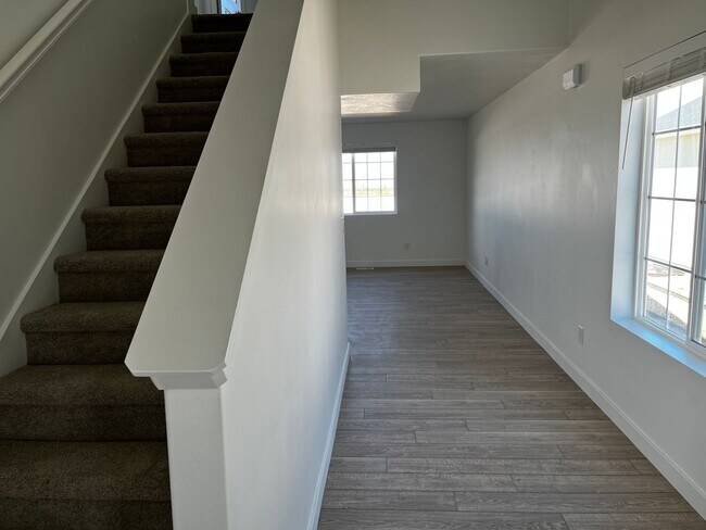 Foto del edificio - GET $500 OFF THE FIRST MONTHS RENT!!!!