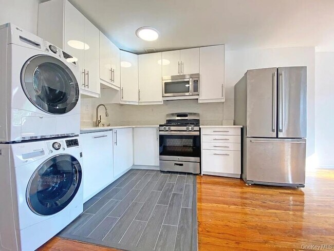 Foto del edificio - 166 Halsey St