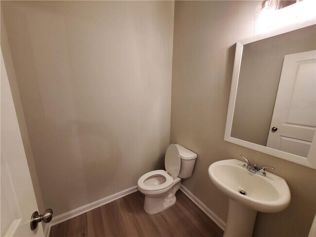 Building Photo - 508 Elliston Pl