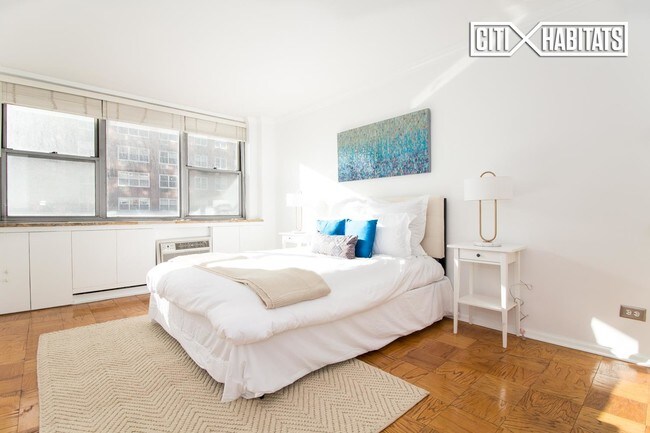 Building Photo - Gramercy Towers