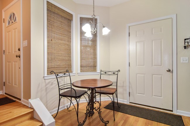 Foto del edificio - 547 Bobby Ann Ct