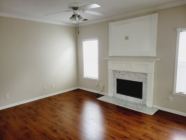 Building Photo - 5295 Cottage Ln