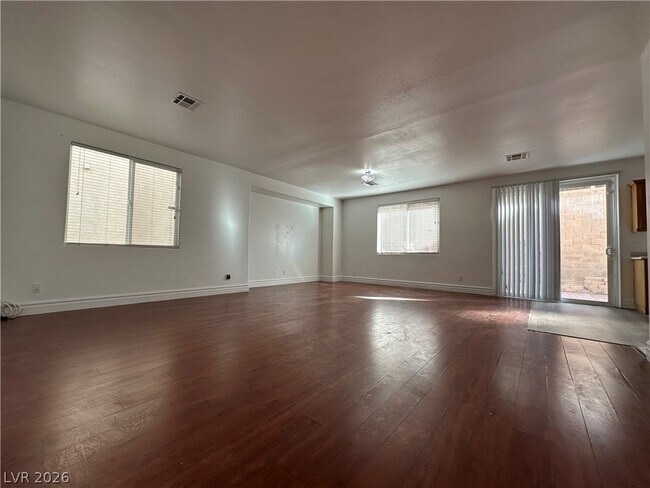 Foto del edificio - 9763 Waukegan Ave