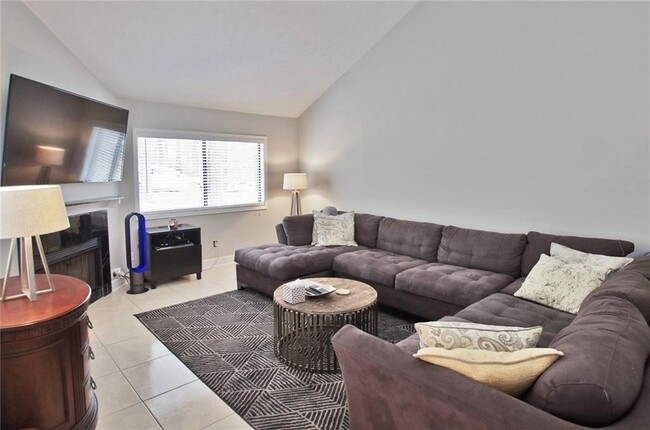 Foto del edificio - 1701 Cedar Chase Ln NE