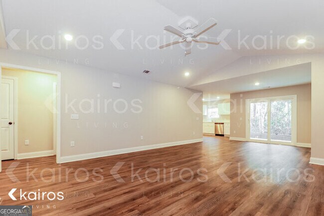 Foto del edificio - 173 Cottage Grove Rd