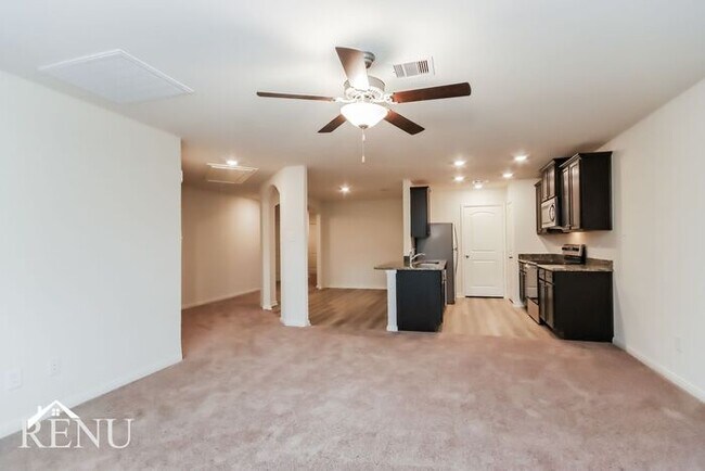 Foto del edificio - 10506 Sweetwater Creek Dr